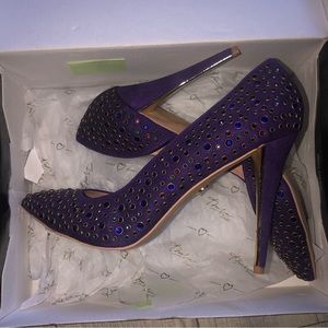Thalia sodi 9 1/2 high heels plum